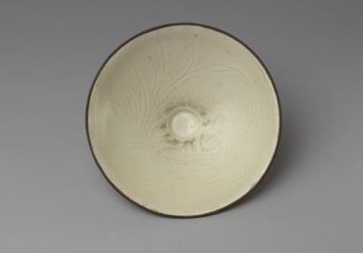 图片[3]-Bowl with incised decoration of paired waterfowls in white glaze, Ding ware, Song dynasty (960-1279)-China Archive